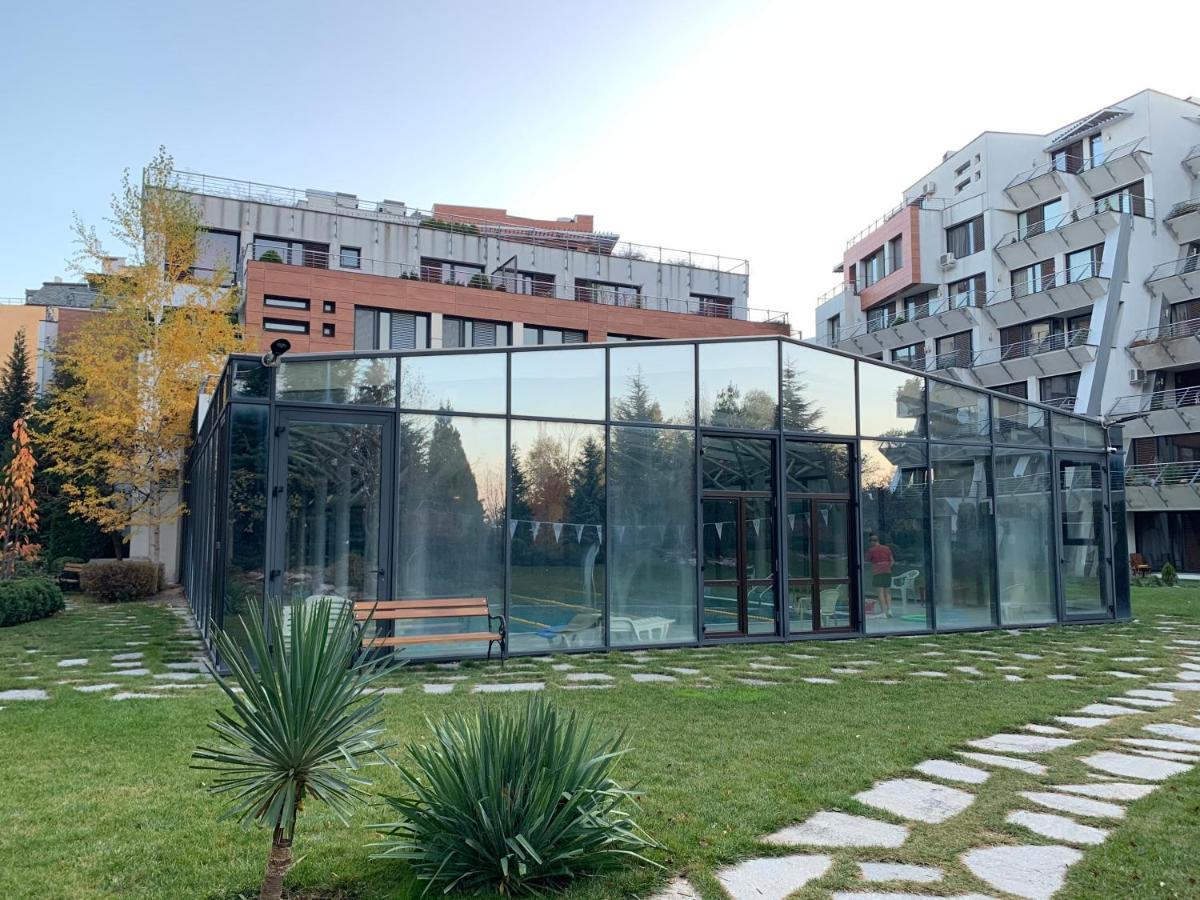 Sliver City Next To Paradise Mall And Metro Sofia Exterior photo